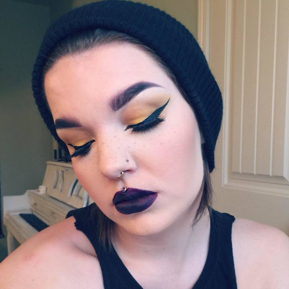 Meet your Posher, Ella